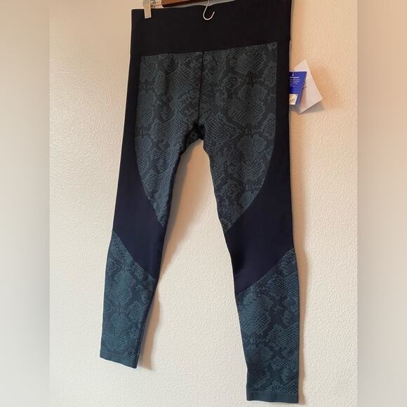 Joy Lab Teal Nights Yoga Pilates Seamless 7/8 Length High Rise Legging Large NWT - Picture 2 of 12